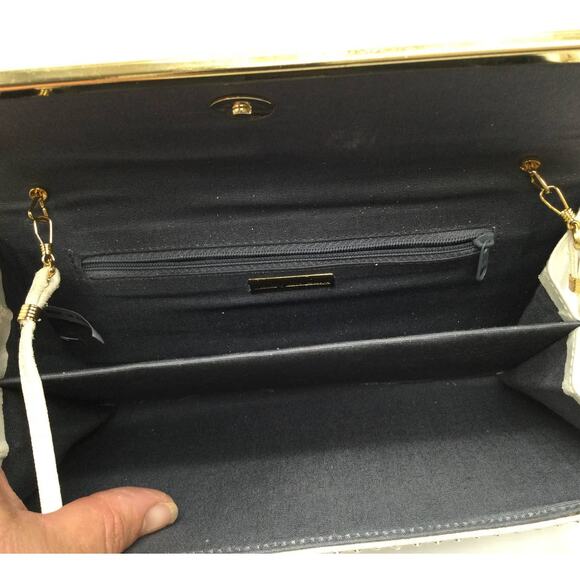 Whiting Davis Int Metal Mesh clutch handbag - Picture 5 of 6